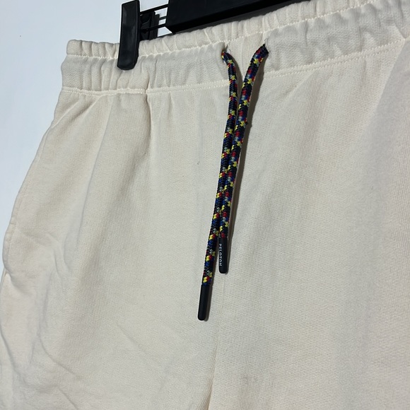 NEW Peloton Beige Sweat Shorts Size Large - Picture 6 of 10